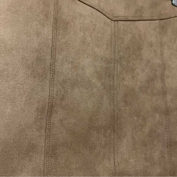 White House Black Market Tan Camel Ultra Sued Skirt - Picture 8 of 11